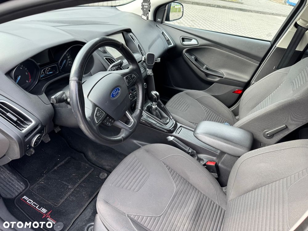 Ford Focus 2.0 TDCi Titanium ASS - 17