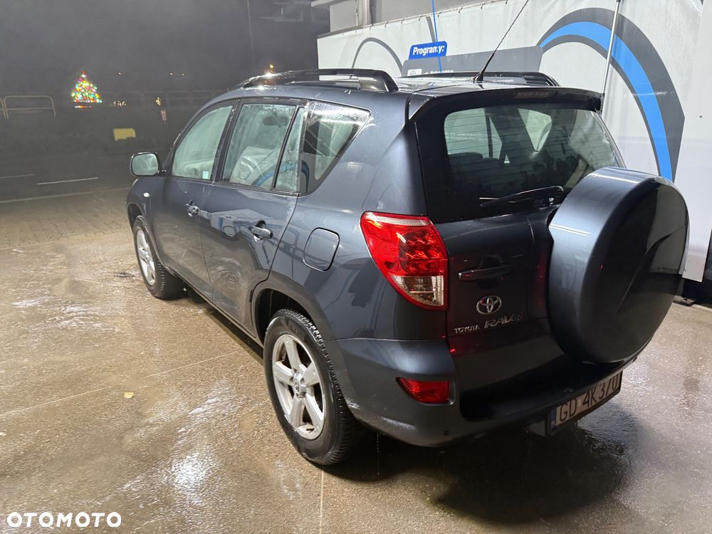 Toyota RAV4 2.0 VVT-i Sol - 4