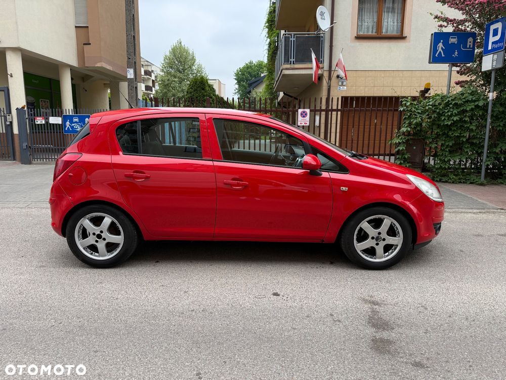Opel Corsa 1.4 16V Cosmo - 2