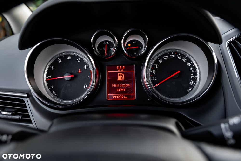 Opel Zafira Tourer 1.6 SIDI Turbo Sport - 30