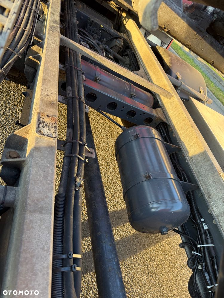 DAF LF 210 Pomoc drogowa laweta holownik widelec platforma hydrauliczna - 34