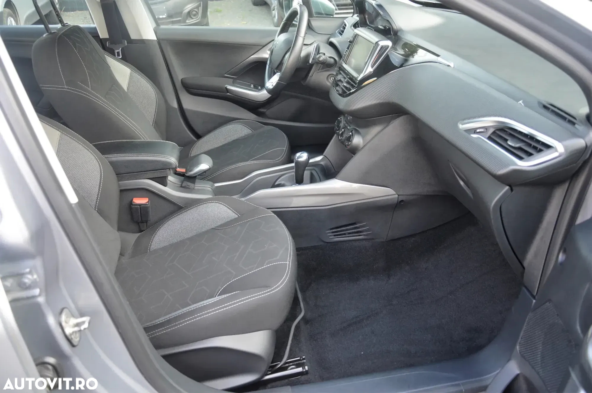 Peugeot 2008 - 27