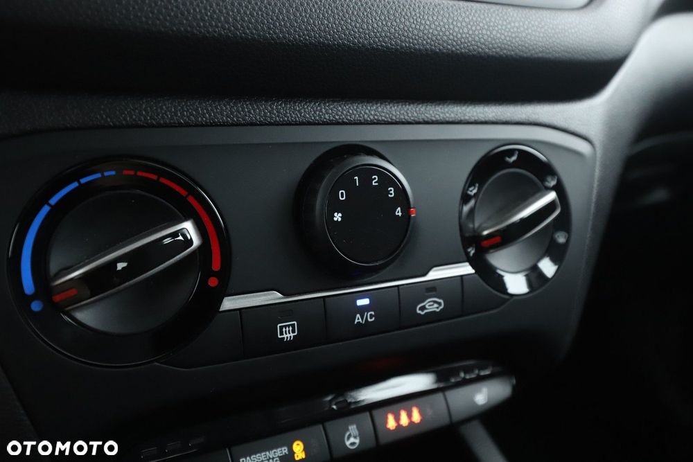Hyundai i20 - 16