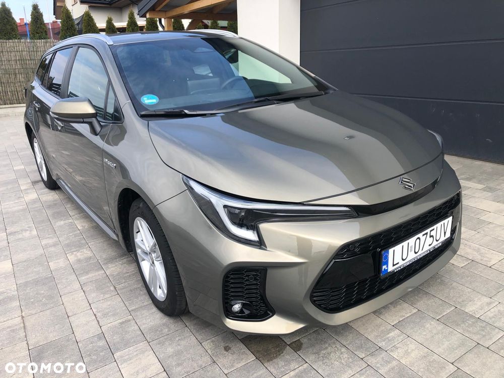 Suzuki Swace 1.8 Hybrid Premium Plus CVT - 13