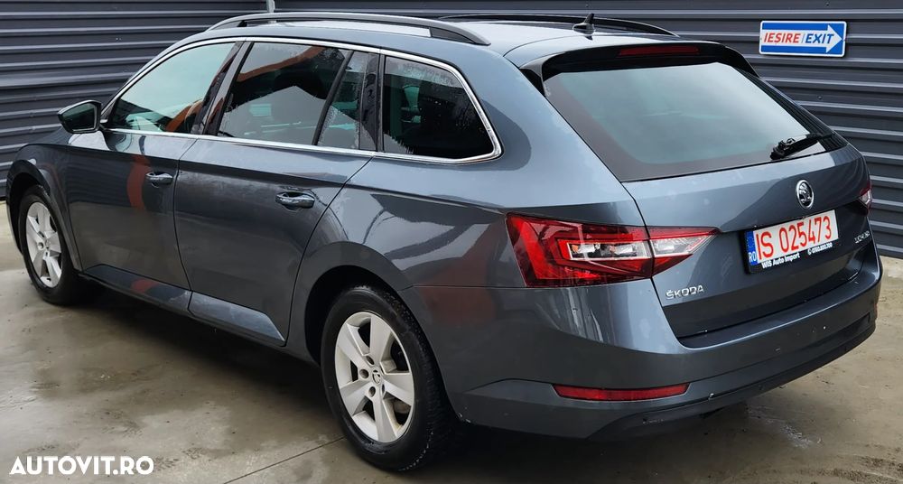 Skoda Superb Combi 1.6 TDI DSG Style - 3