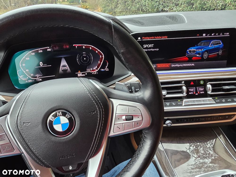 BMW X7 xDrive40i - 17