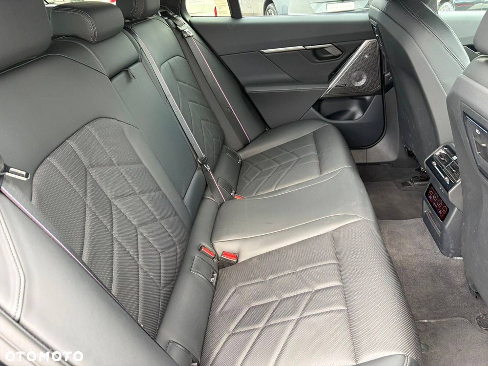 BMW Seria 5 - 17