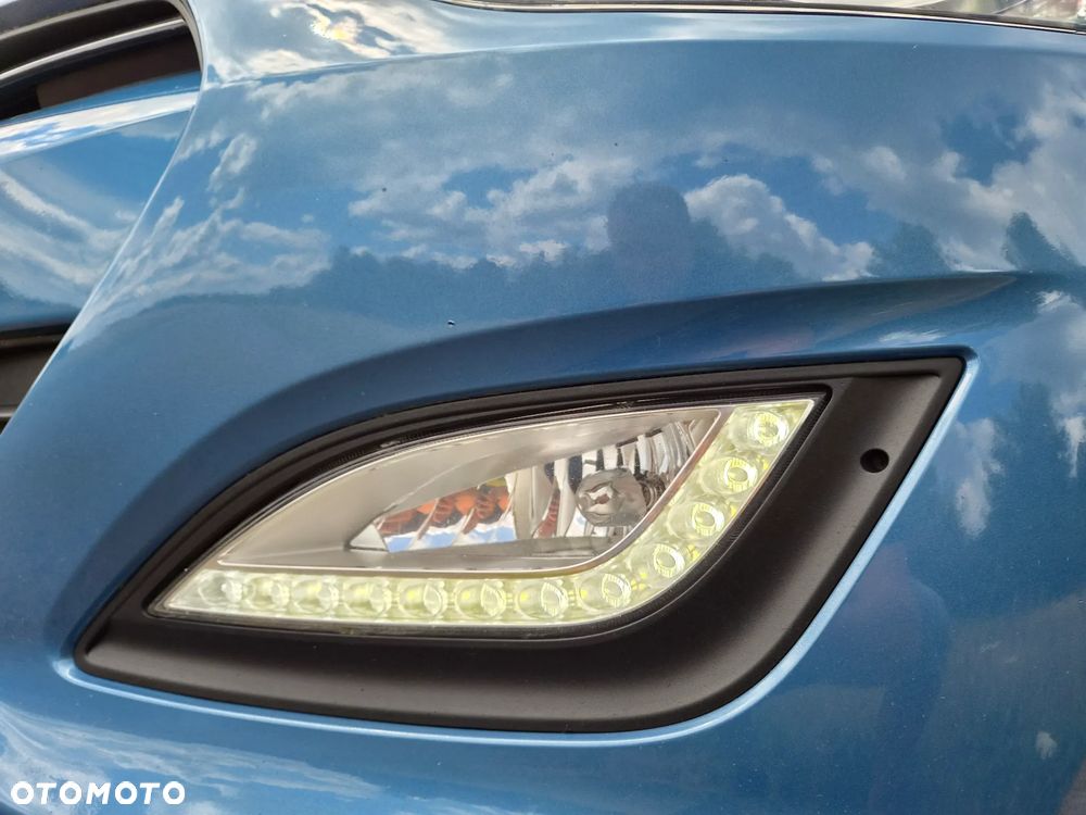 Hyundai i30 blue 1.6 CRDi Classic Navigation - 16