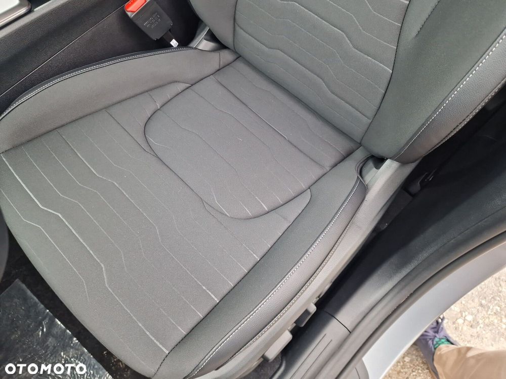 Kia Sportage 1.6 T-GDI HEV Anniversary 2WD - 13