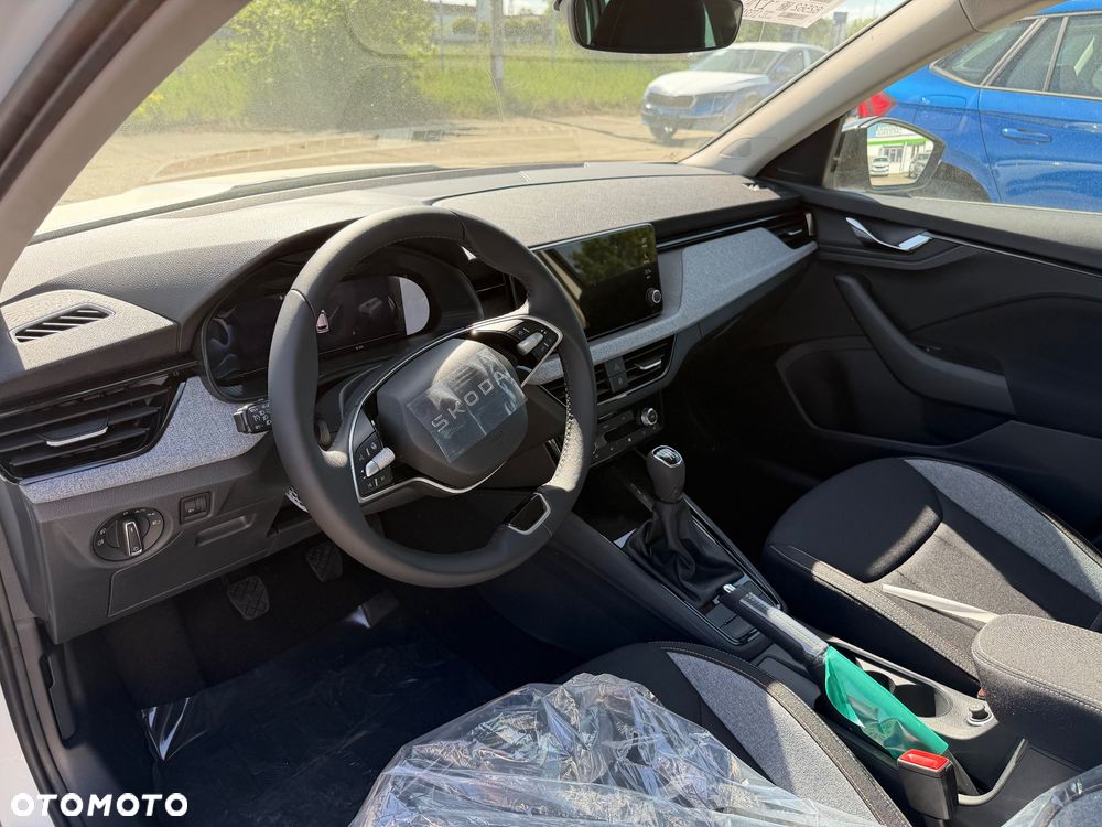 Skoda Kamiq 1.5 TSI Drive - 7