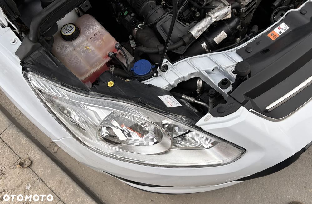 Ford C-MAX - 31