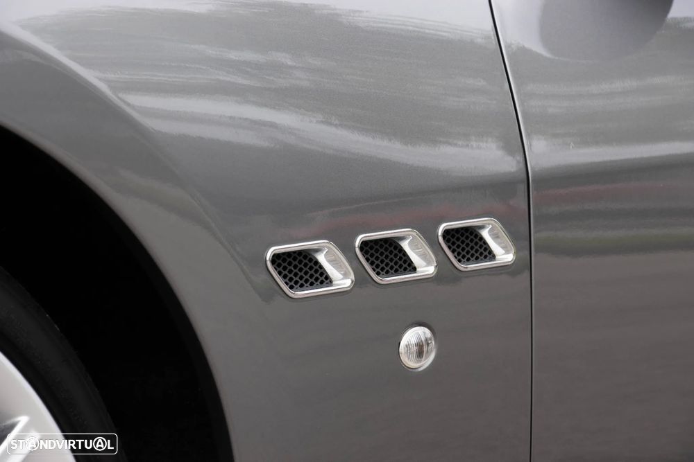 Maserati Grancabrio 4.7 V8 - 5