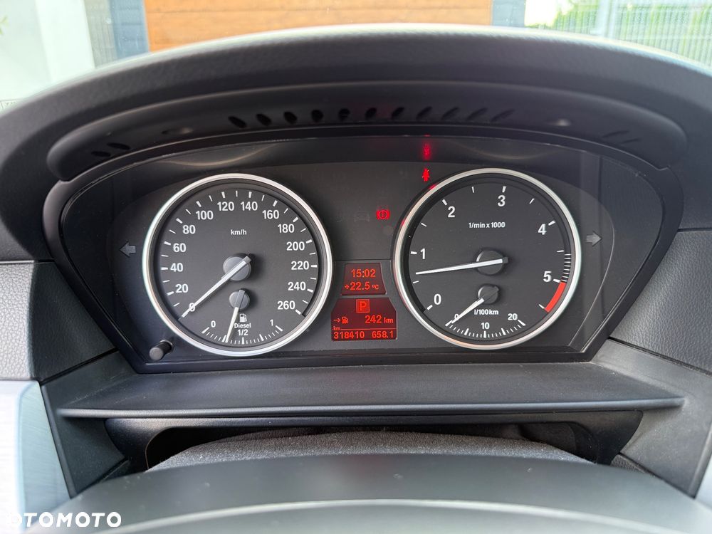 BMW Seria 5 - 12