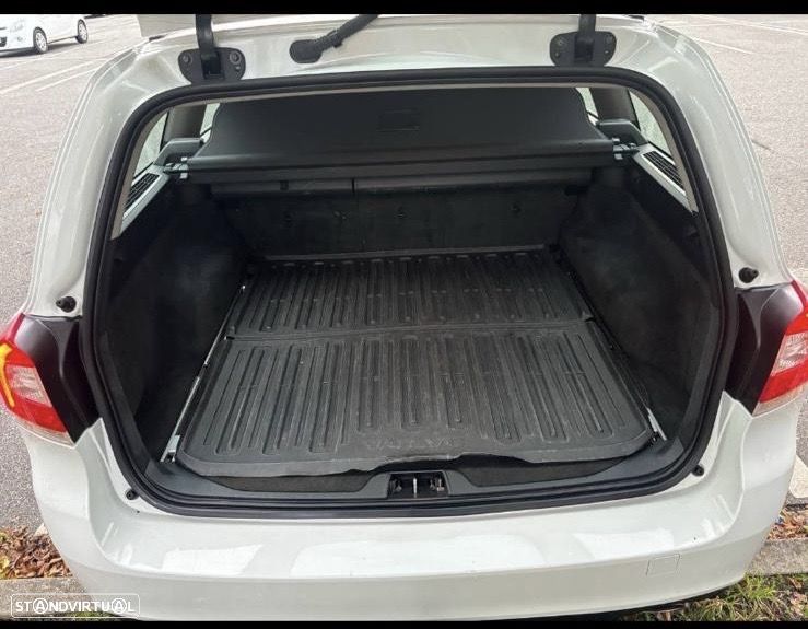 Volvo V70 D4 Geartronic Summum - 4