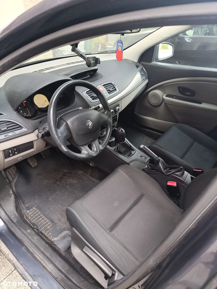 Renault Megane 1.5 dCi Alize - 8