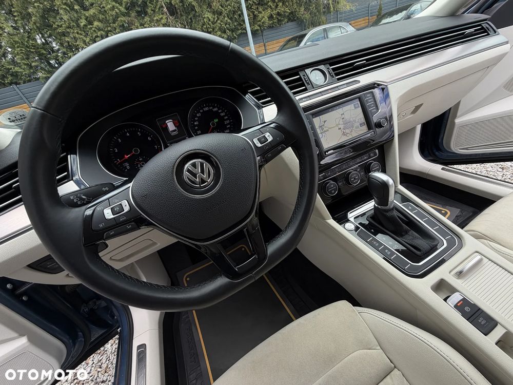 Volkswagen Passat Variant 1.8 TSI (BlueMotion Technology) DSG Highline - 30