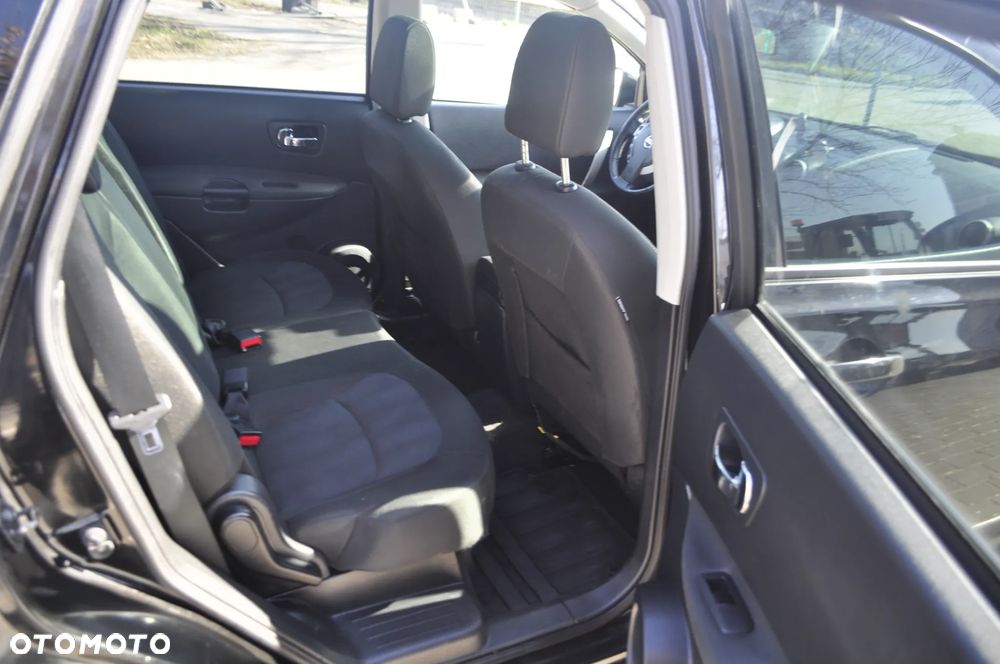 Nissan Qashqai+2 - 15