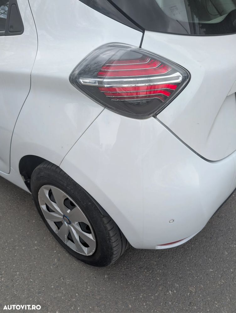 Renault ZOE - 16