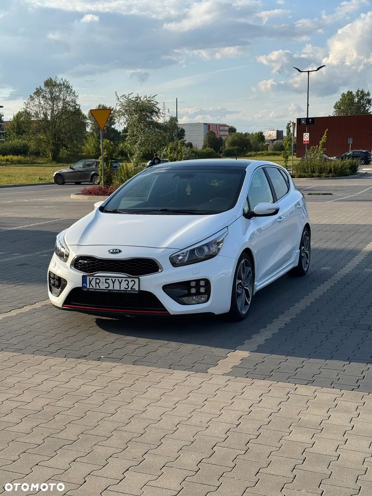 Kia Ceed 1.6 T-GDI GT - 9
