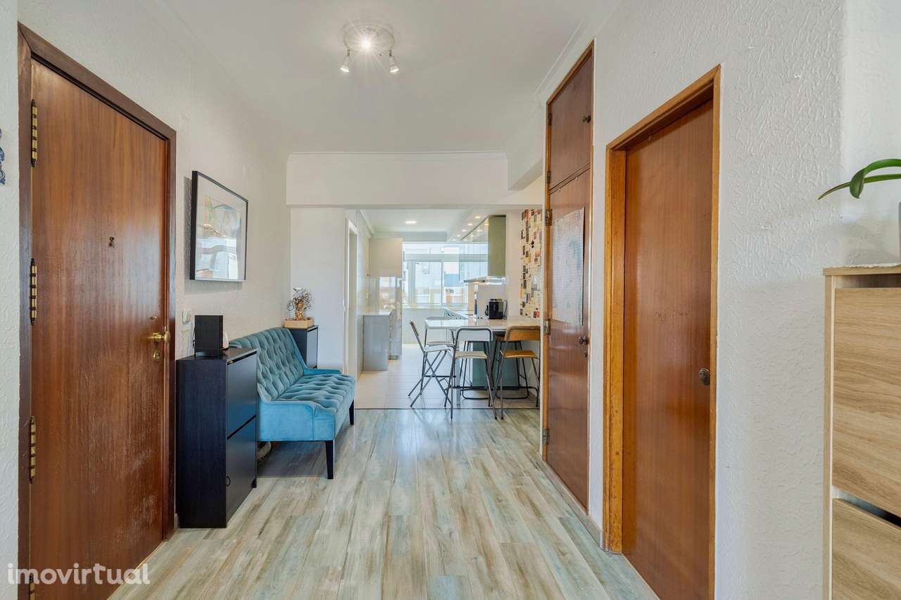 O Espaço que a sua Família Merece – T4 espaçoso com varanda - Grande imagem: 2/31