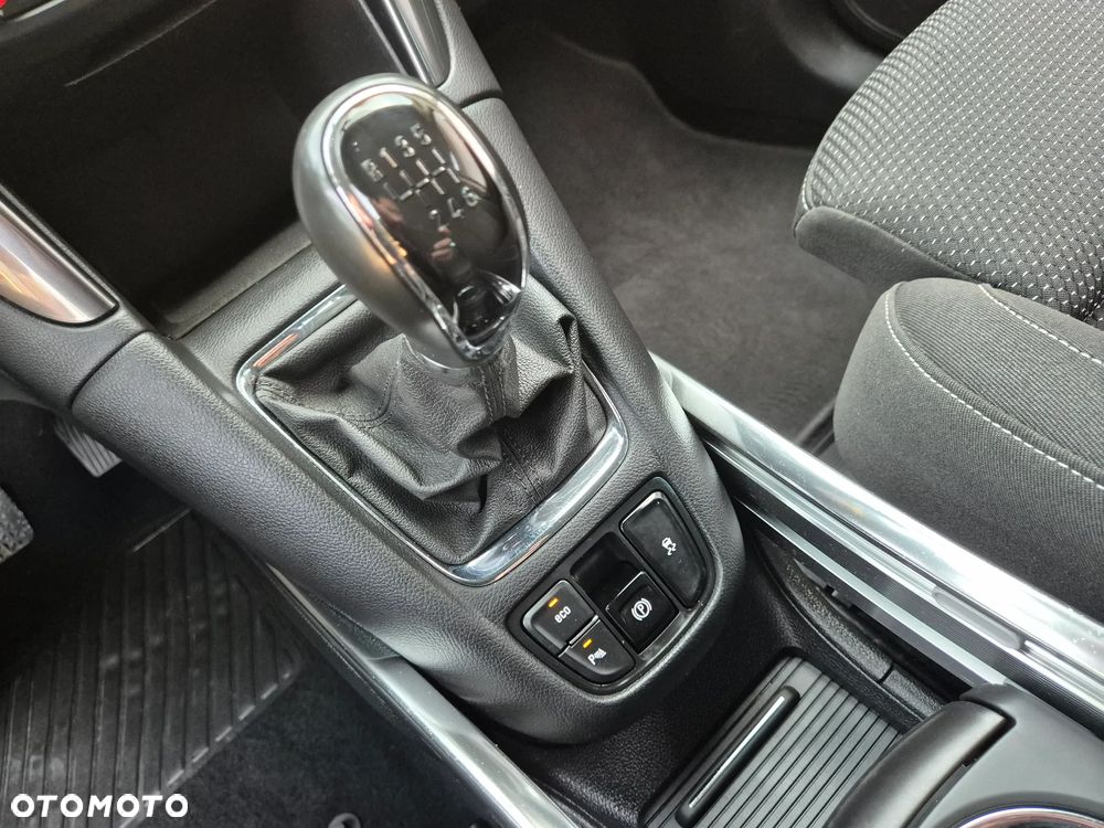 Opel Zafira 2.0 D (CDTI ecoFLEX) Start/Stop Innovation - 37