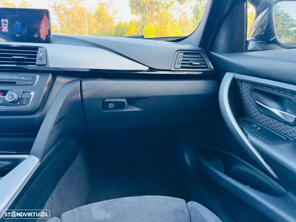 BMW 320 d Auto Pack M - 39