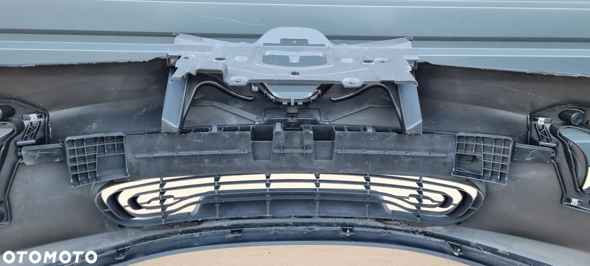 Renault ZOE 2012- zderzak przód oryginał MC079 - 8