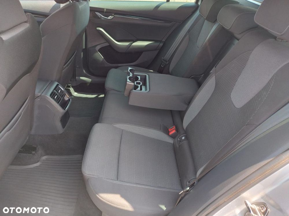 Skoda Octavia 1.5 TSI e-Tec Ambition DSG - 11