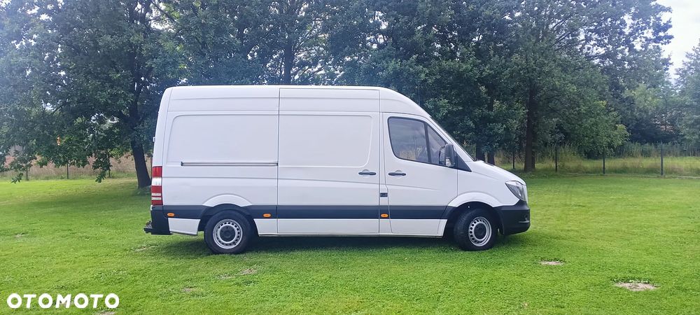 Mercedes-Benz Sprinter - 4