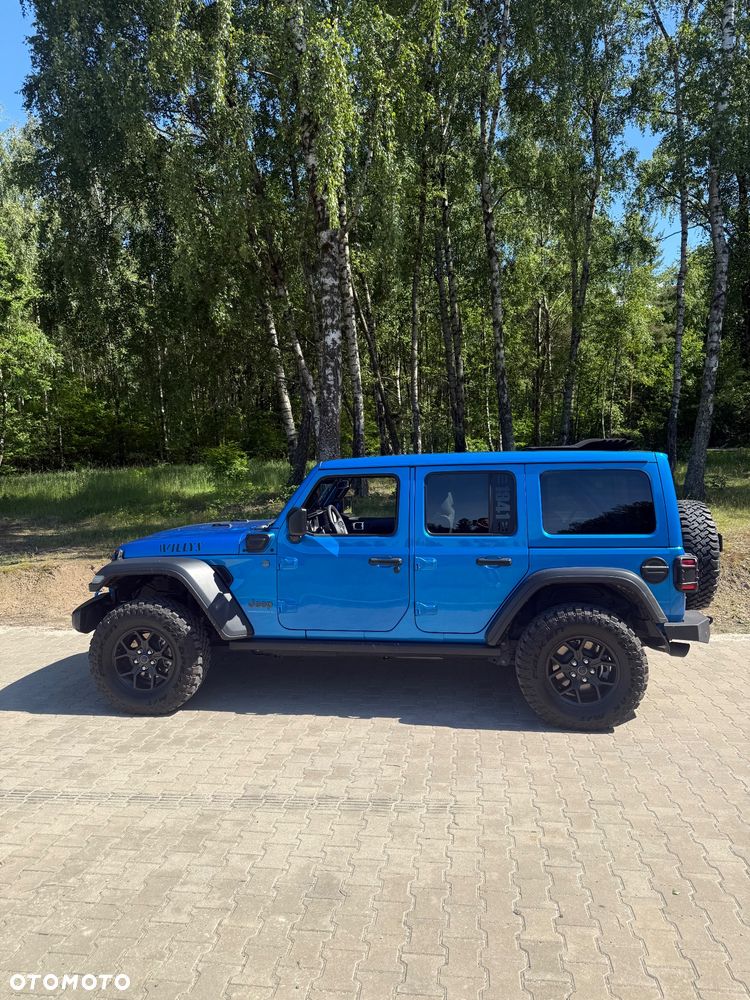 Jeep Wrangler - 12