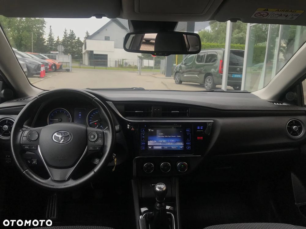 Toyota Corolla 1.6 Classic Plus - 20