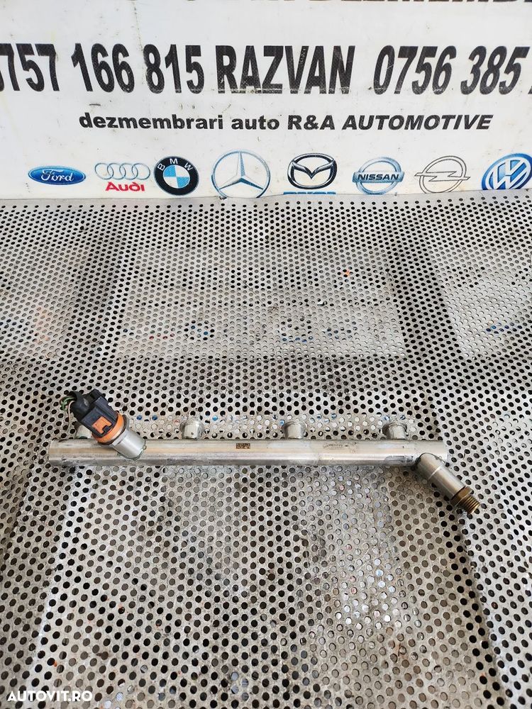 Rampa Injectie Injectoare Cu Senzor Stanga Audi A8 D4 S8 4.0 TFSI Cod BD - Dezmembrari Arad - 1