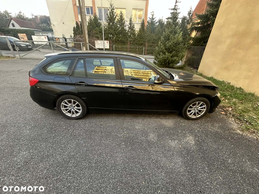 BMW Seria 3 318d - 1