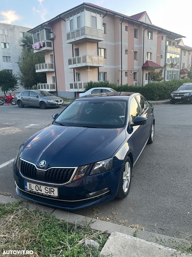 Skoda Octavia 1.6 TDI DSG Style - 3