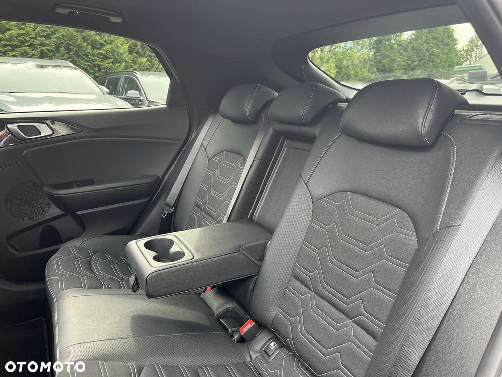 Kia XCeed 1.6 T-GDI Tribute DCT - 16