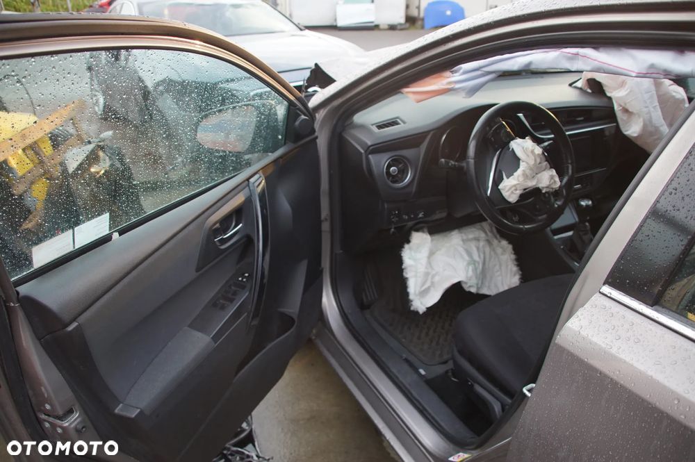 Auto na części - Toyota Auris II 1.6 Valvematic 132 KM 1ZR-FAE MTM 4V8 2015R Silnik Skrzynia Drzwi Szyba Klapa Lampa Lusterko Deska Kokpit Sterownik Moduł Czujnik Licznik Wyświetlacz Kierownica - 8