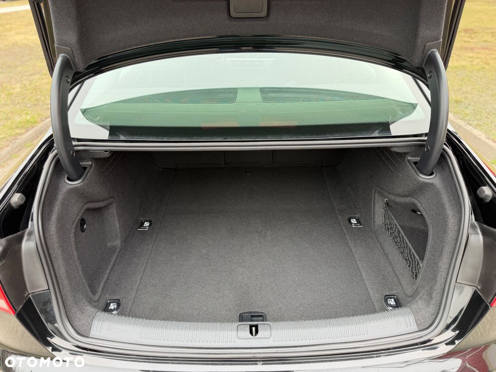 Audi A4 Limousine - 40