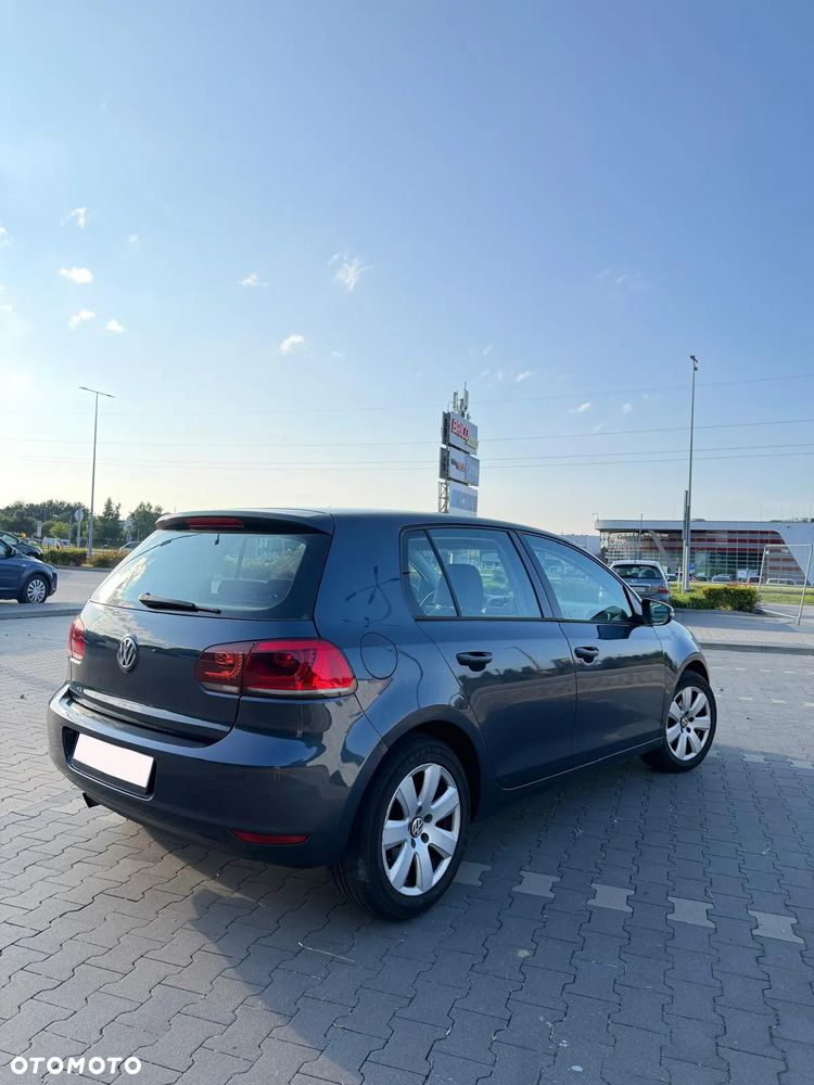 Volkswagen Golf 1.6 TDI Comfortline - 5