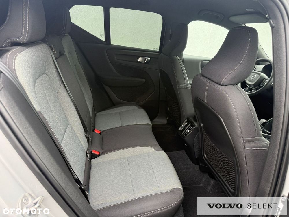 Volvo XC 40 - 33