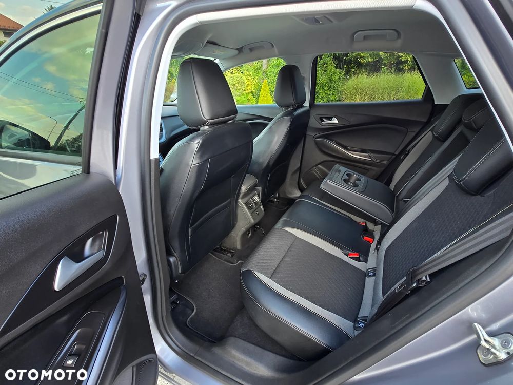 Opel Grandland X 1.2 T GPF Design Line S&S - 9