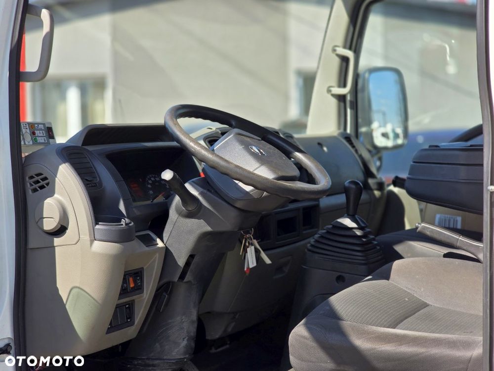 Nissan Cabstar - 12