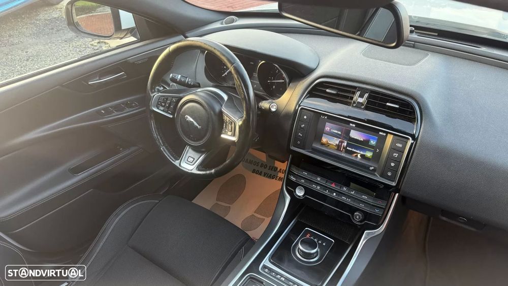 Jaguar XE 2.0 D R-Sport Aut. - 28