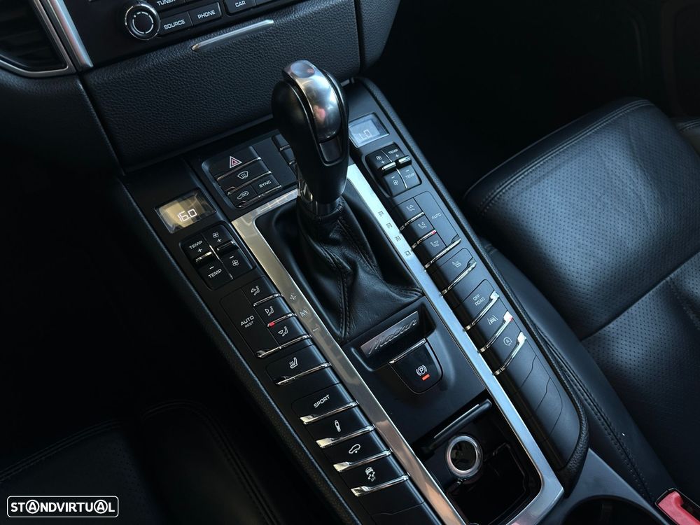 Porsche Macan S - 22