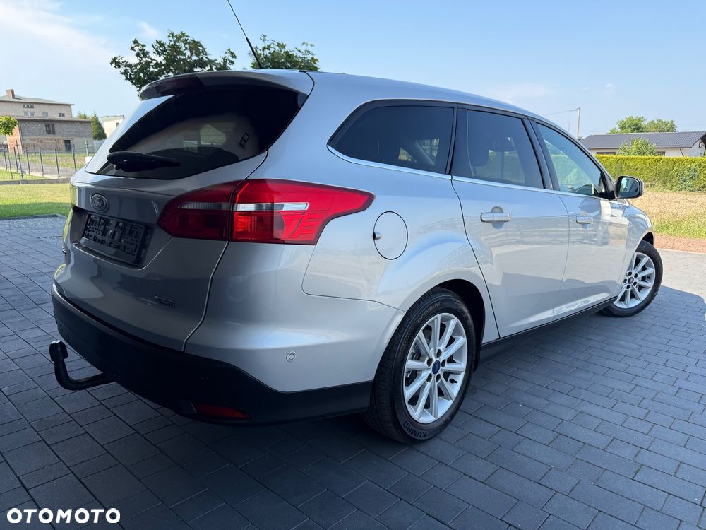 Ford Focus - 12
