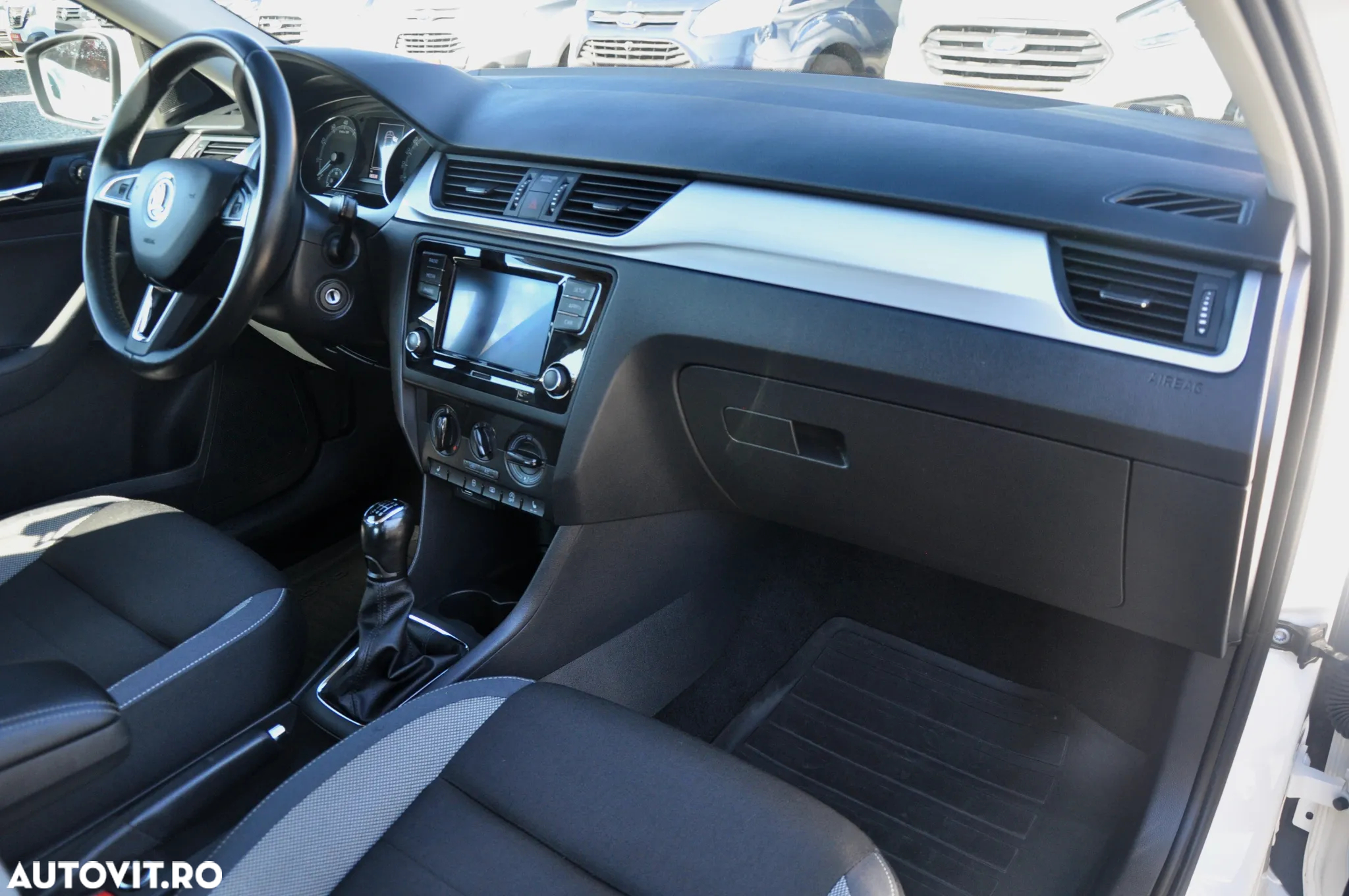 Skoda RAPID 1.0 TSI Ambition - 9