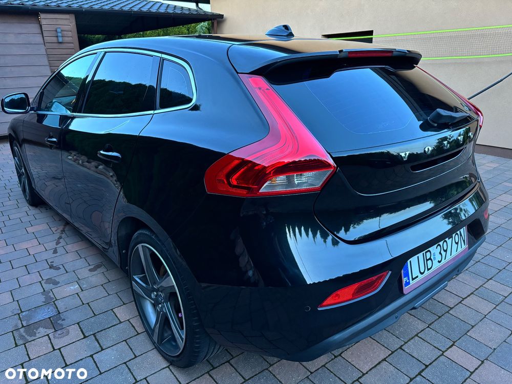 Volvo V40 D2 Summum - 11