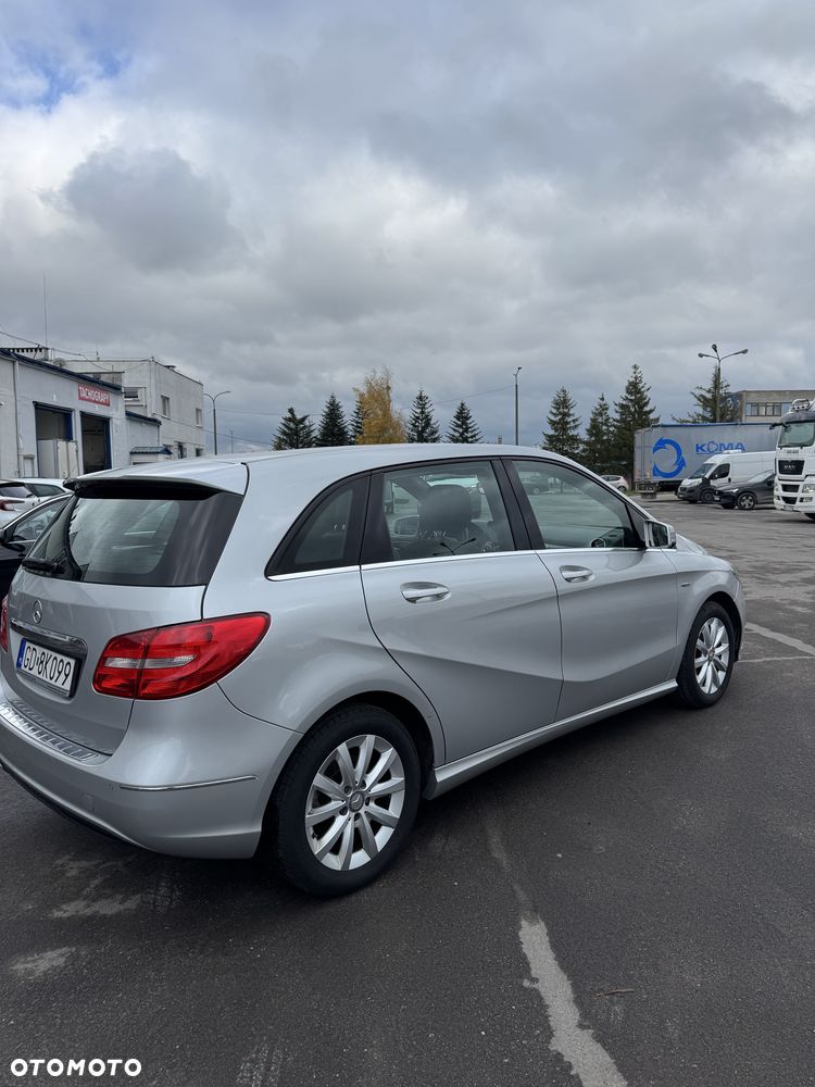 Mercedes-Benz B-Class 2012 photo 5