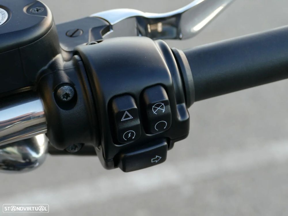 Harley-Davidson 883 - 20