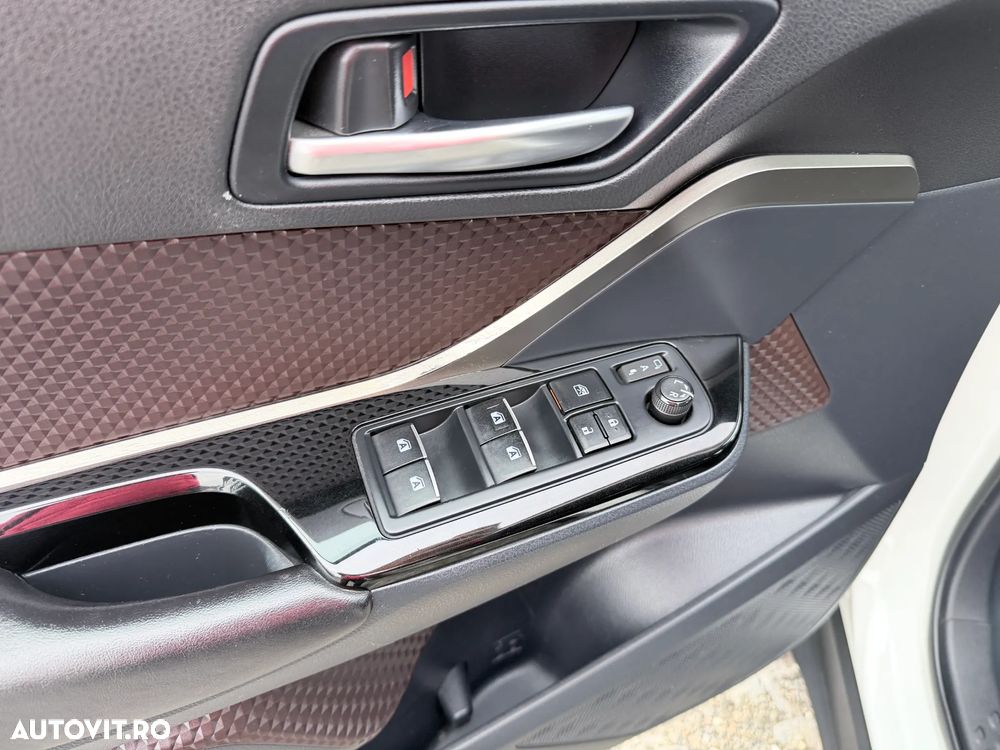 Toyota C-HR Lounge - 9