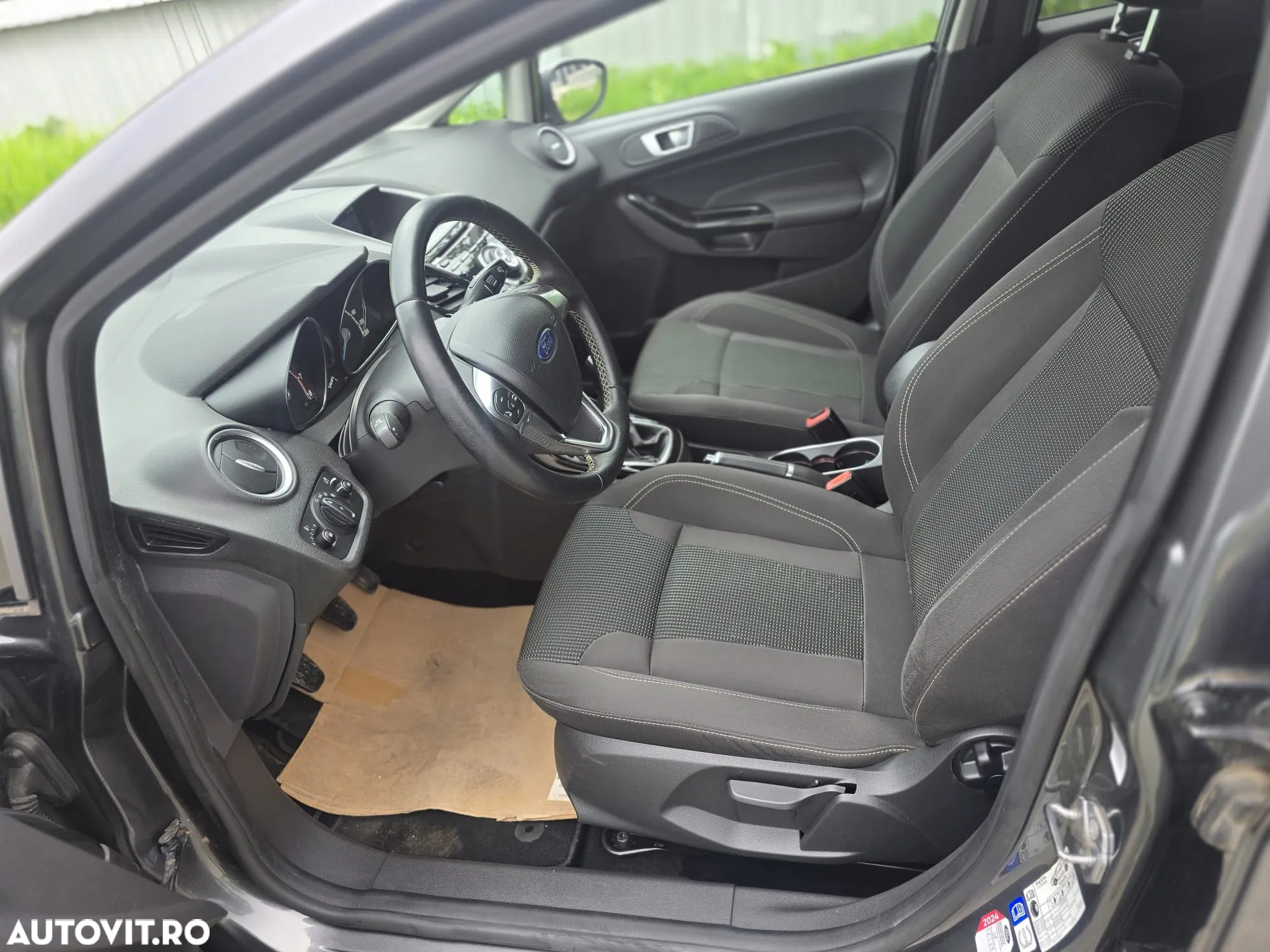 Ford Fiesta 1.0 EcoBoost S&S TITANIUM X - 17